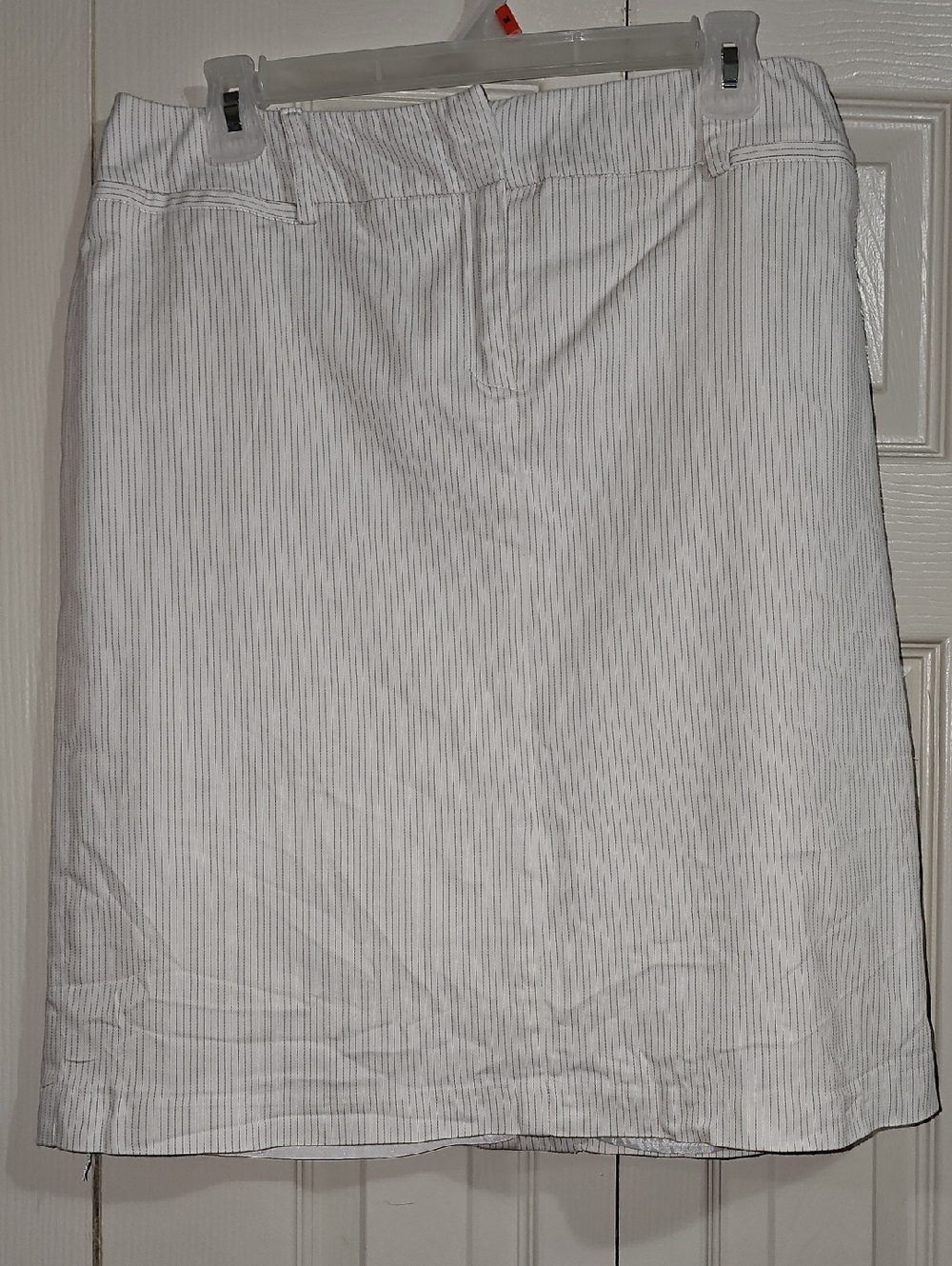 New York & Company White Mini Skirt with Gray Pinstripes